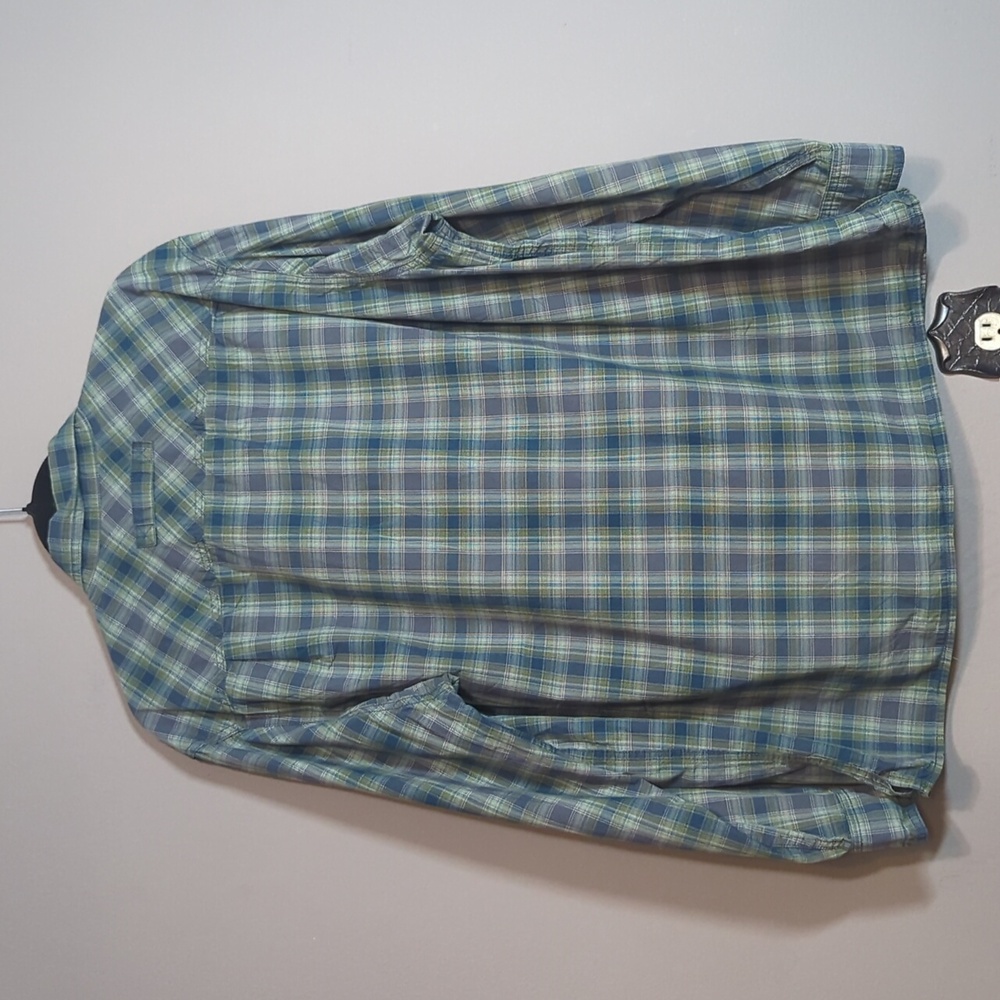 NWOT Set of 2 Duluth Plaid Button Down Shirts Size Large - Picture 7 of 17